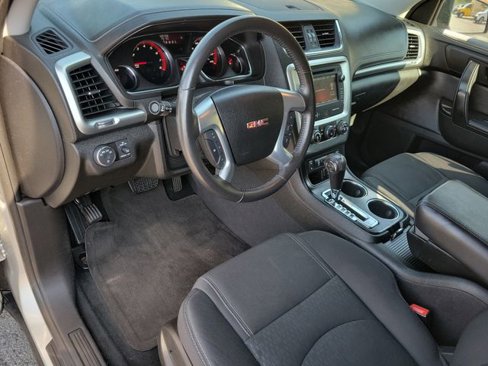 Used 2016 GMC Acadia SLE image 3