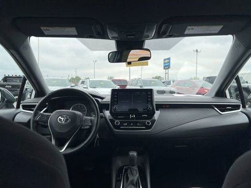 Used 2021 Toyota Corolla SE image 30