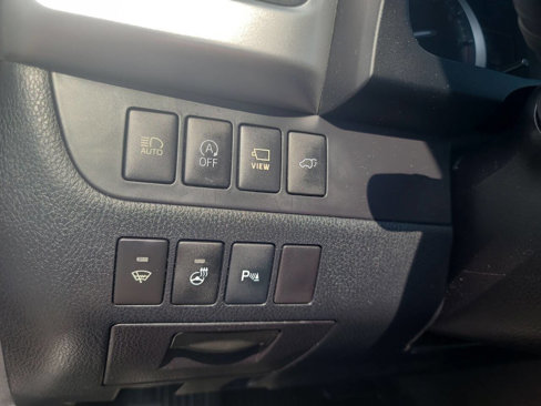 Used 2017 Toyota Highlander Limited Platinum image 25