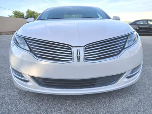 Used 2016 Lincoln MKZ w/ Equipment Group 300A Reserve image 2