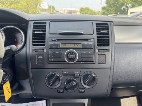 Used 2012 Nissan Versa 1.8 S image 13