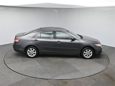 Used 2011 Toyota Camry image 33