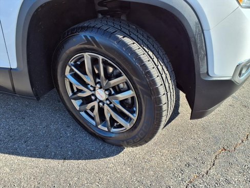 Used 2019 GMC Acadia SLT image 40
