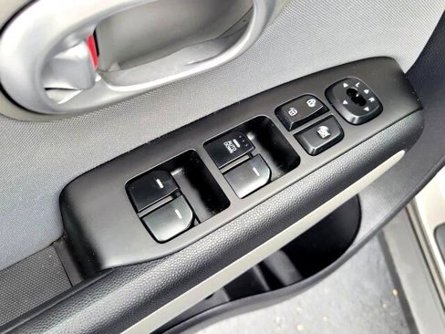 Used 2016 Kia Soul image 13