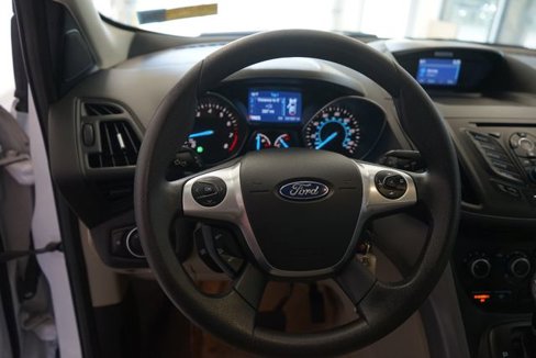 Used 2015 Ford Escape SE image 13