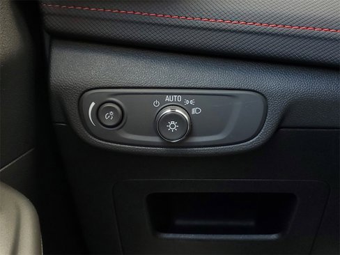Used 2024 Chevrolet TrailBlazer RS w/ Convenience Package image 17