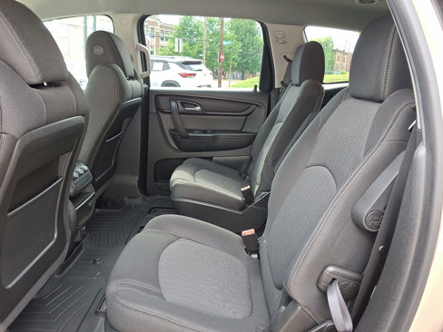Used 2016 Chevrolet Traverse LT w/ Style and Technology Package image 10