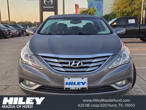Used 2012 Hyundai Sonata SE w/ Navigation & Sunroof Pkg image 2