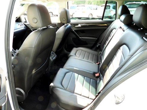 Used 2018 Volkswagen Golf SEL image 28