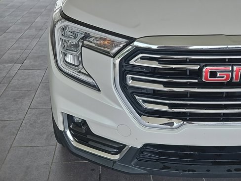 Used 2022 GMC Terrain SLT w/ LPO, Floor Liner Package image 4
