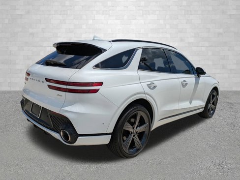 Used 2022 Genesis GV70 2.5T w/ Sport Prestige Package image 2