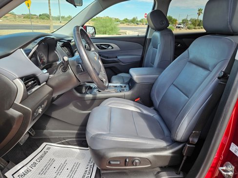 Used 2020 Chevrolet Traverse LT w/ Driver Confidence II Package image 16