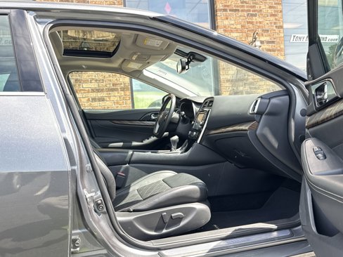 Used 2018 Nissan Maxima Platinum image 13