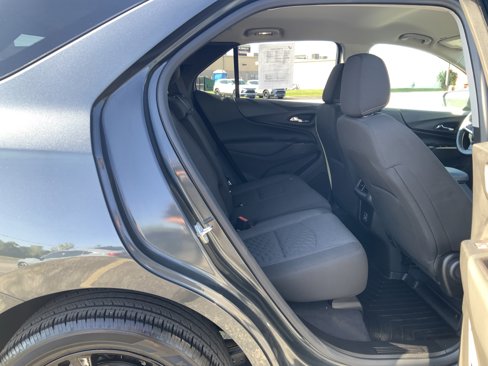 Used 2021 Chevrolet Equinox LT image 18