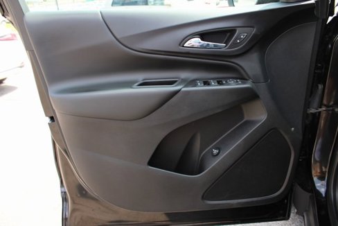 Used 2018 Chevrolet Equinox LT image 10