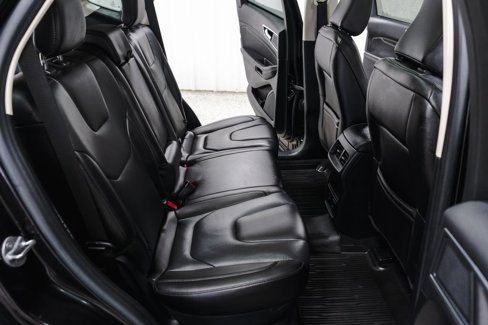 Used 2021 Ford Edge Titanium image 35