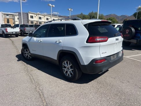 Used 2018 Jeep Cherokee Latitude Plus w/ Cold Weather Group image 11