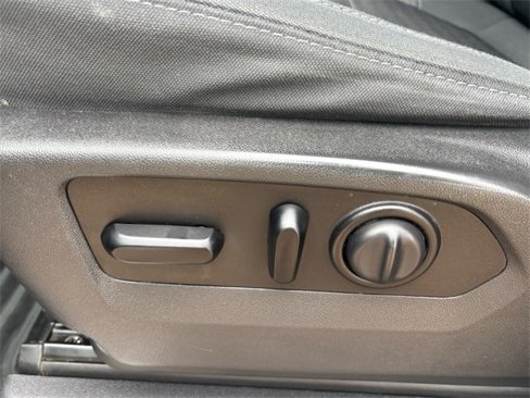 Used 2020 GMC Sierra 1500 SLE w/ SLE Value Package image 21