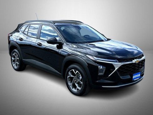 New 2026 Chevrolet Trax LT w/ Driver Confidence Package image 3