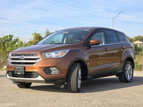 Used 2017 Ford Escape SE image 17