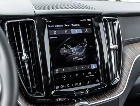 Used 2023 Volvo XC60 B5 Ultimate w/ Climate Package image 26