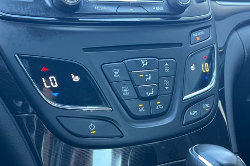Used 2016 Buick Regal image 28