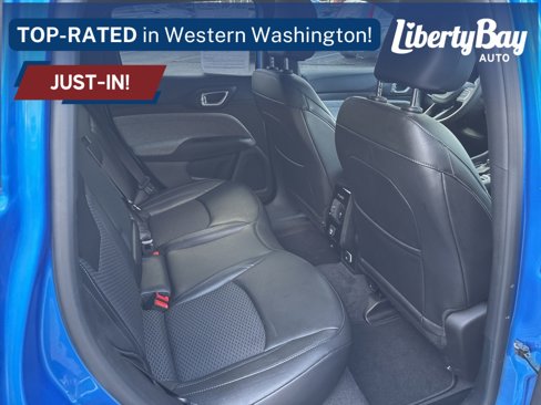 Used 2025 Jeep Compass Latitude image 8