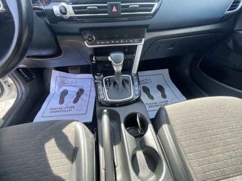 Certified 2022 Kia Seltos S image 15