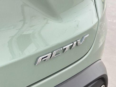 Used 2024 Chevrolet Trax ACTIV w/ Driver Confidence Package image 17