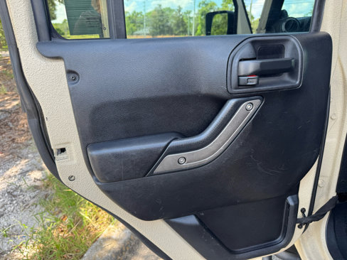 Used 2012 Jeep Wrangler Unlimited Sport image 33