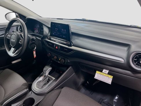 Certified 2022 Kia Forte LXS image 26
