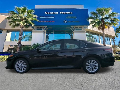 Used 2024 Toyota Camry LE image 8