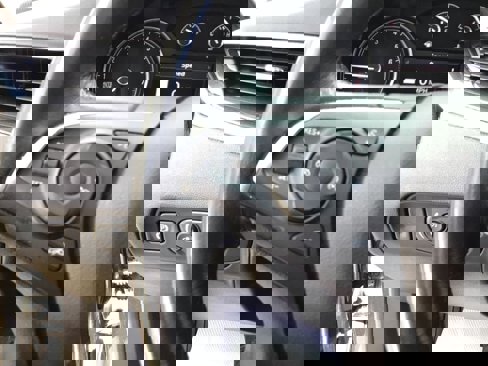 Used 2021 Buick Enclave Essence w/ Sound and Sites Package image 17
