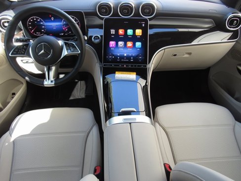 Certified 2025 Mercedes-Benz GLC 300 4MATIC image 31