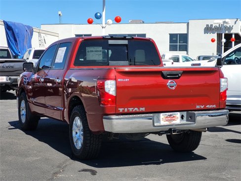Used 2017 Nissan Titan SV image 4
