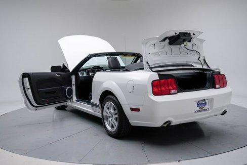 Used 2005 Ford Mustang GT Premium image 19