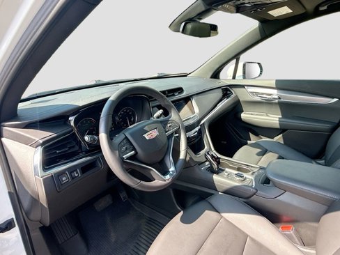 Used 2023 Cadillac XT6 Luxury w/ LPO, Floor Liner Package image 9