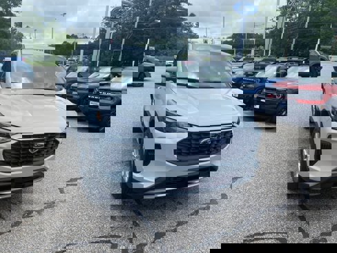 New 2025 Ford Escape Active w/ Cold Weather Package image 9