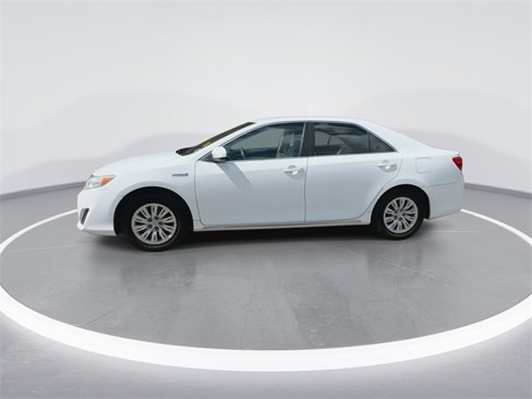 Used 2013 Toyota Camry LE image 5
