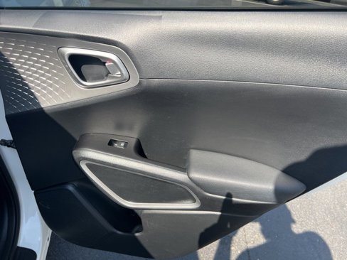 Used 2024 Kia Soul LX w/ Option Group 015 image 34