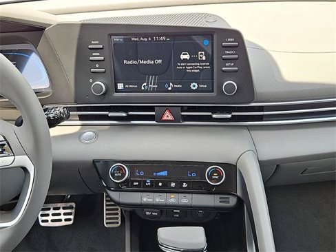 New 2025 Hyundai Elantra Sport image 13
