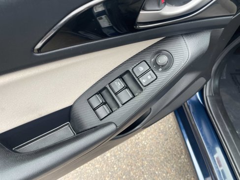 Used 2015 MAZDA MAZDA3 i Touring image 18
