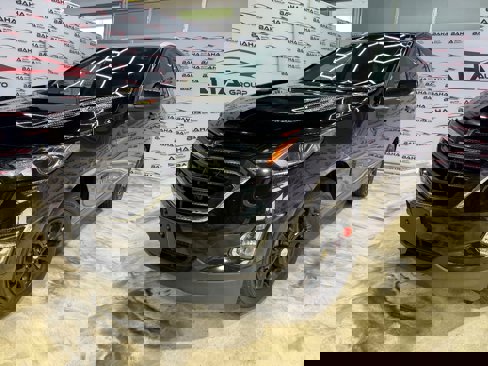 Used 2018 Chevrolet Equinox LT w/ Sun & Infotainment Package image 3