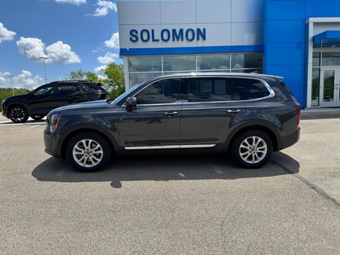 Used 2022 Kia Telluride LX image 2