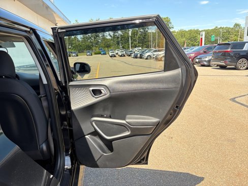 Certified 2022 Kia Soul LX image 37