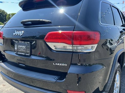 Used 2017 Jeep Grand Cherokee Laredo w/ Quick Order Package 23E image 8