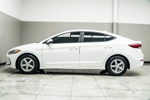 Used 2017 Hyundai Elantra SE image 9