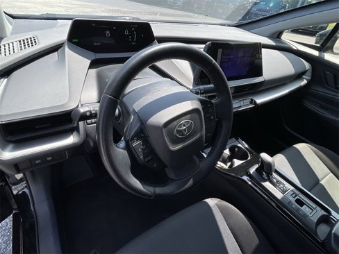 Used 2024 Toyota Prius LE image 10