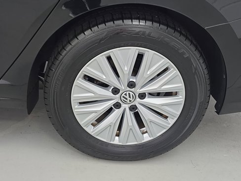 Used 2019 Volkswagen Jetta S w/ Driver Assistance Package image 32