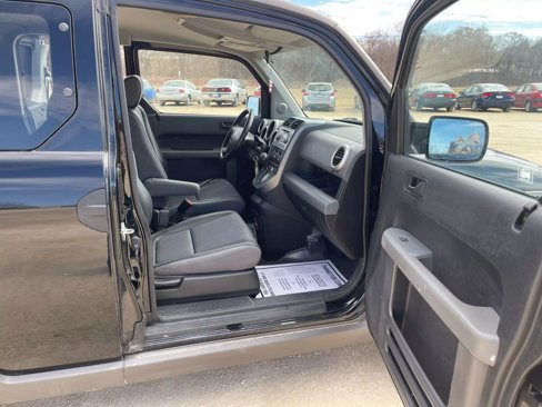 Used 2004 Honda Element EX image 12